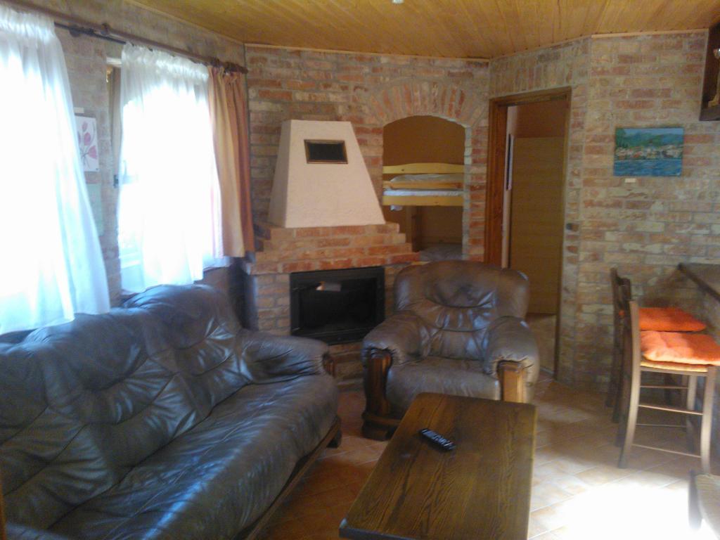Mediterran Apartmanhaz Szántód Extérieur photo